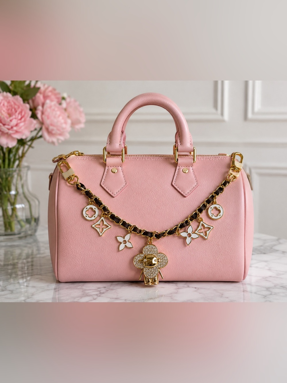 Keychain bag Vivi fashion gold diamonds
